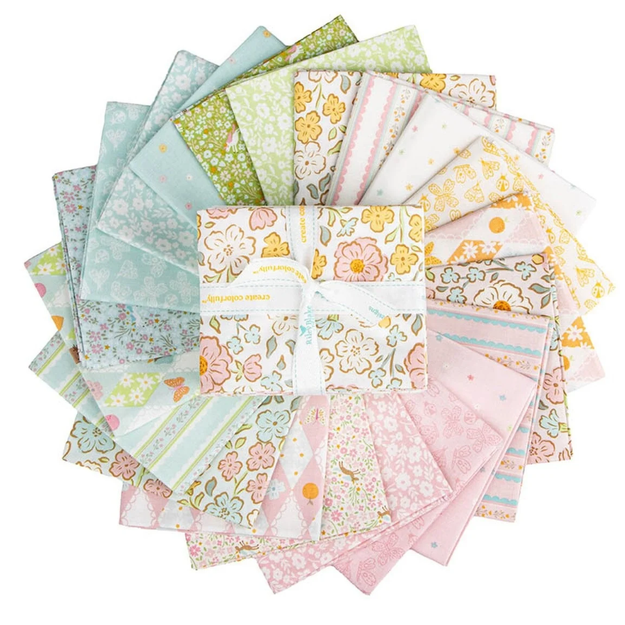 Little Posies Fat Quarter Bundle, 21 Pcs.
